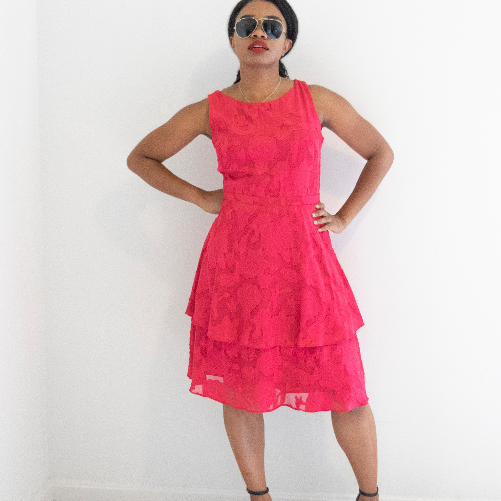 TAYLOR Pink Floral & Lace Tiered Dress Size 2 - Picture 3 of 5